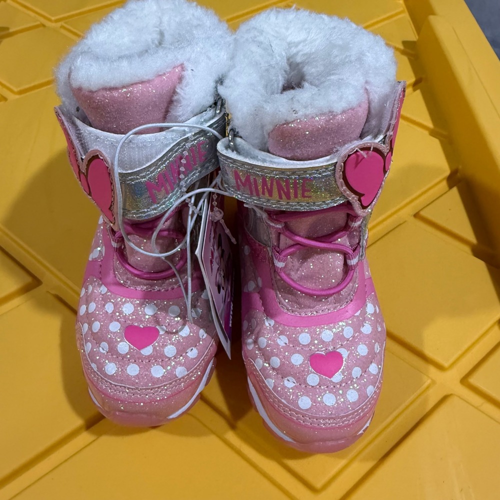 Disney Minnie Mouse Toddler Girls Pink Glitter Light Up Snow Boots Size 6 NEW